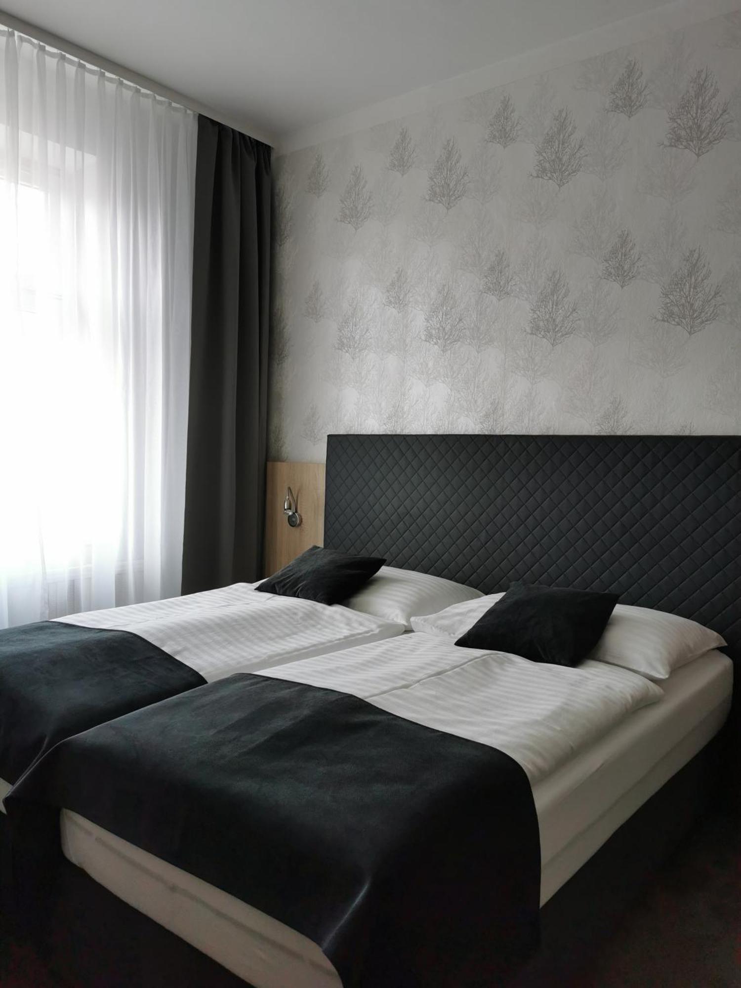 Penzion Ema B&B Prostějov Rum bild